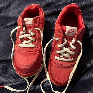 Old school Nike Air Force Valentine’s Day edition rare to find